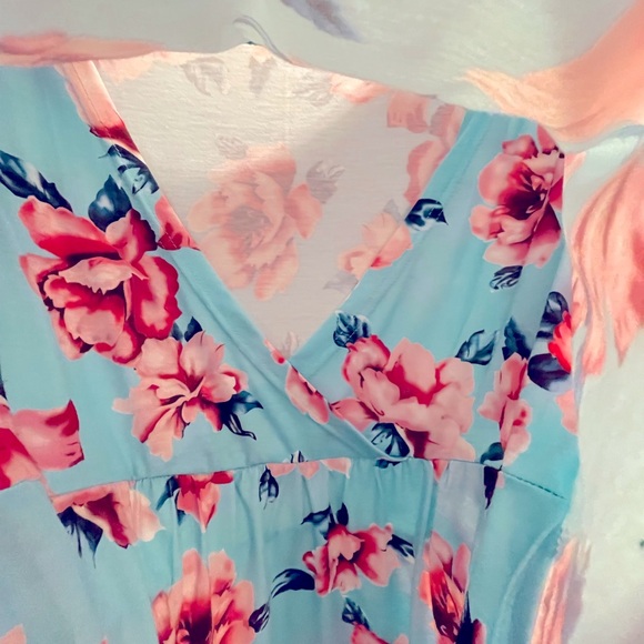 Quinee Maternity Nursing/Breastfeeding Dress - Picture 6 of 8